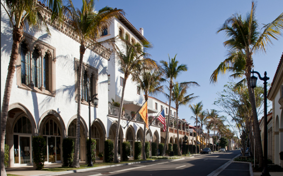 Shopping Worth Avenue in Palm Beach