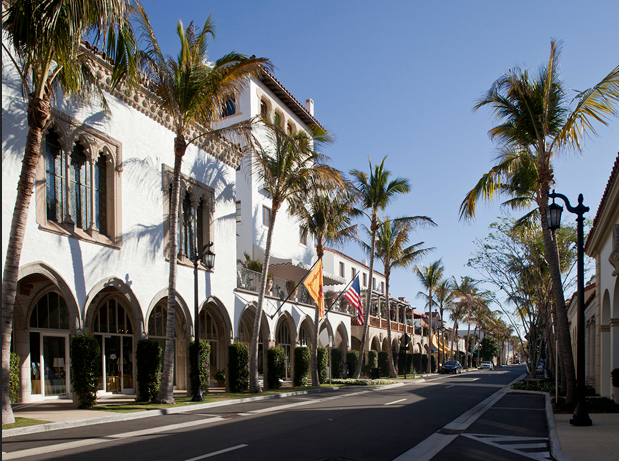 Shopping Worth Avenue in Palm Beach